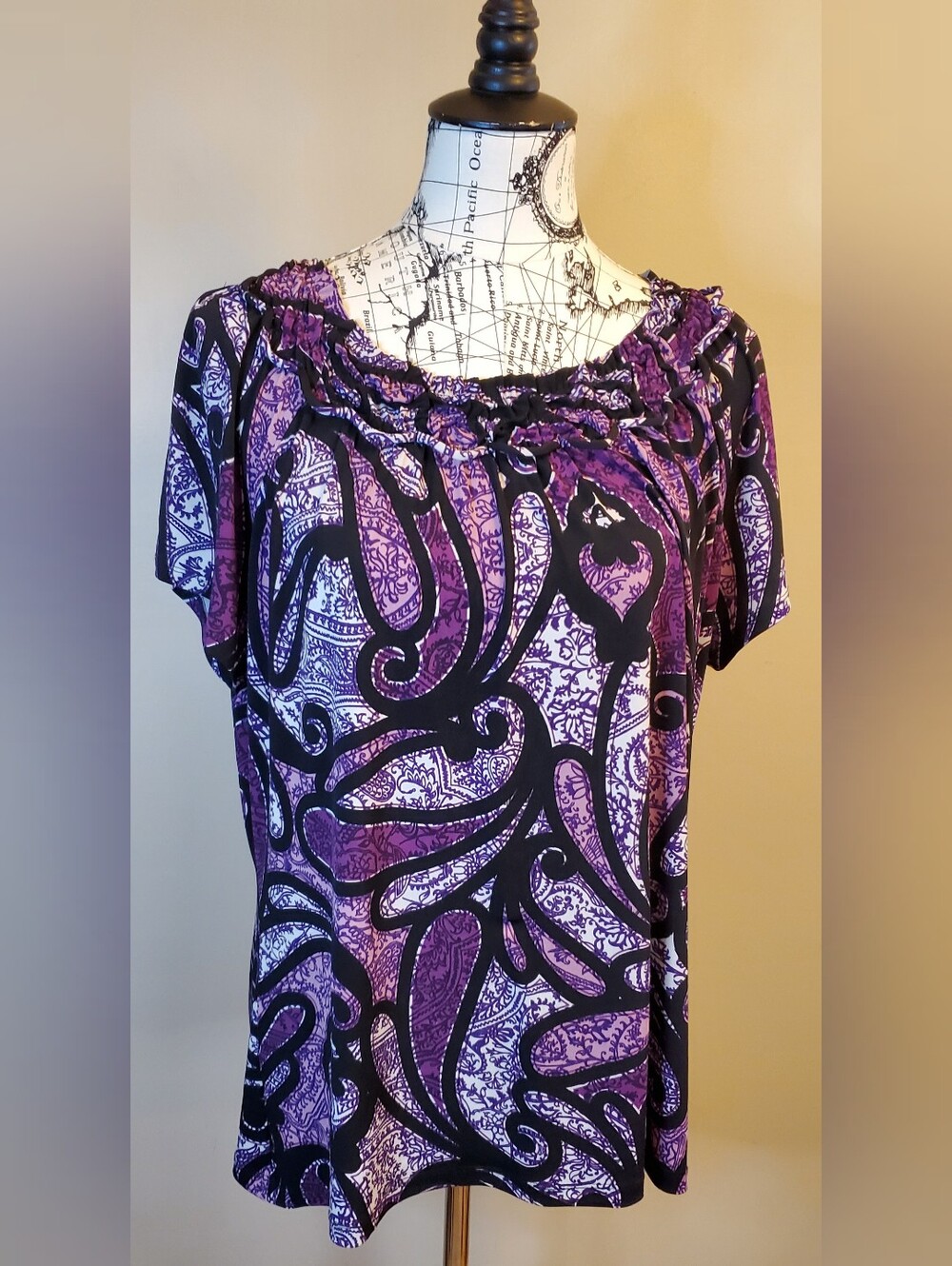East 5th Womens XL Purple Paisley Blouse Ruffle Neck Stretch Short Sleeve Top